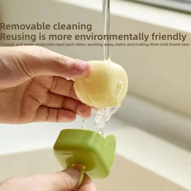 “Pet Hair Be Gone – Reusable Lint Roller for Clothes & Furniture”