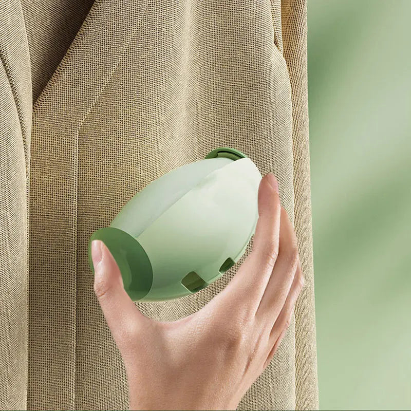 “Fur-Free Life: Reusable Magic Lint Roller for Clothes & Furniture”