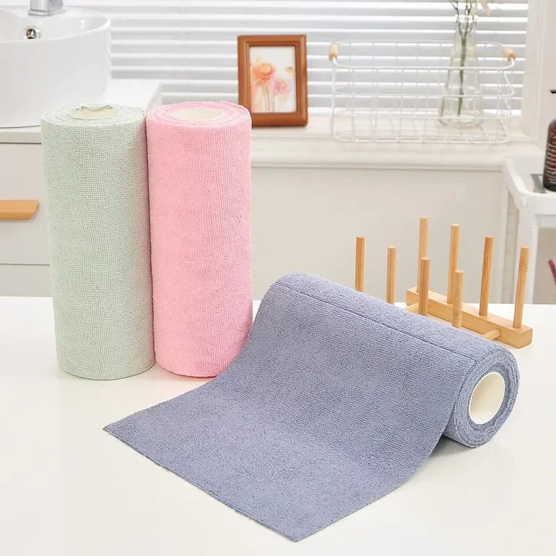 “Magic Reusable Microfiber Cleaning Roll – Sparkling Clean in Seconds!”